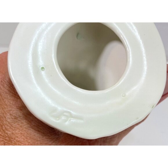 Vintage 1966 White Porcelain Nativity Figurines Featuring Mary & Baby Jesus - Picture 8 of 11